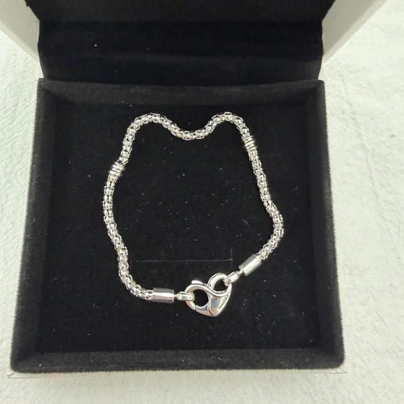 Pandora Moments Studded Chain Bracelet Size 7.5 Wrist Size 6.7 in - Picture 8 of 8